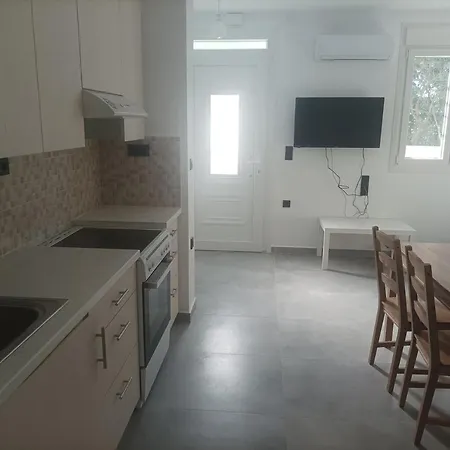 Holiday home Lemon Tree 2 *